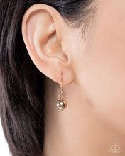 Load image into Gallery viewer, Paparazzi Smoldering Showcase - Gold Necklace