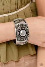 Load image into Gallery viewer, Paparazzi Simply Santa Fe - May 2023 Fashion Fix