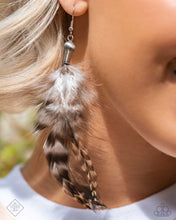 Load image into Gallery viewer, Paparazzi Simply Santa Fe (August 2024 Fashion Fix)