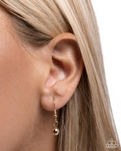 Load image into Gallery viewer, Paparazzi Crowning Challenge Gold Necklace