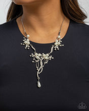 Load image into Gallery viewer, Paparazzi Grapevine Getaway White Necklace