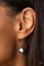 Load image into Gallery viewer, Paparazzi Ruler of the Roost Yellow Necklace