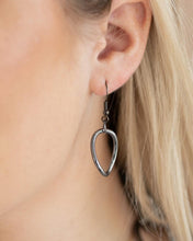 Load image into Gallery viewer, Paparazzi The Challenger Black Necklace (Also available in silver)