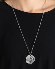 Load image into Gallery viewer, Paparazzi Planted Possibilities - Silver Necklace