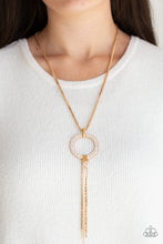 Load image into Gallery viewer, Paparazzi Not a Heir Out of Place Gold Necklace