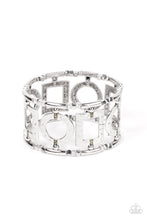 Load image into Gallery viewer, Paparazzi Framed and Fabulous - Green Bracelet