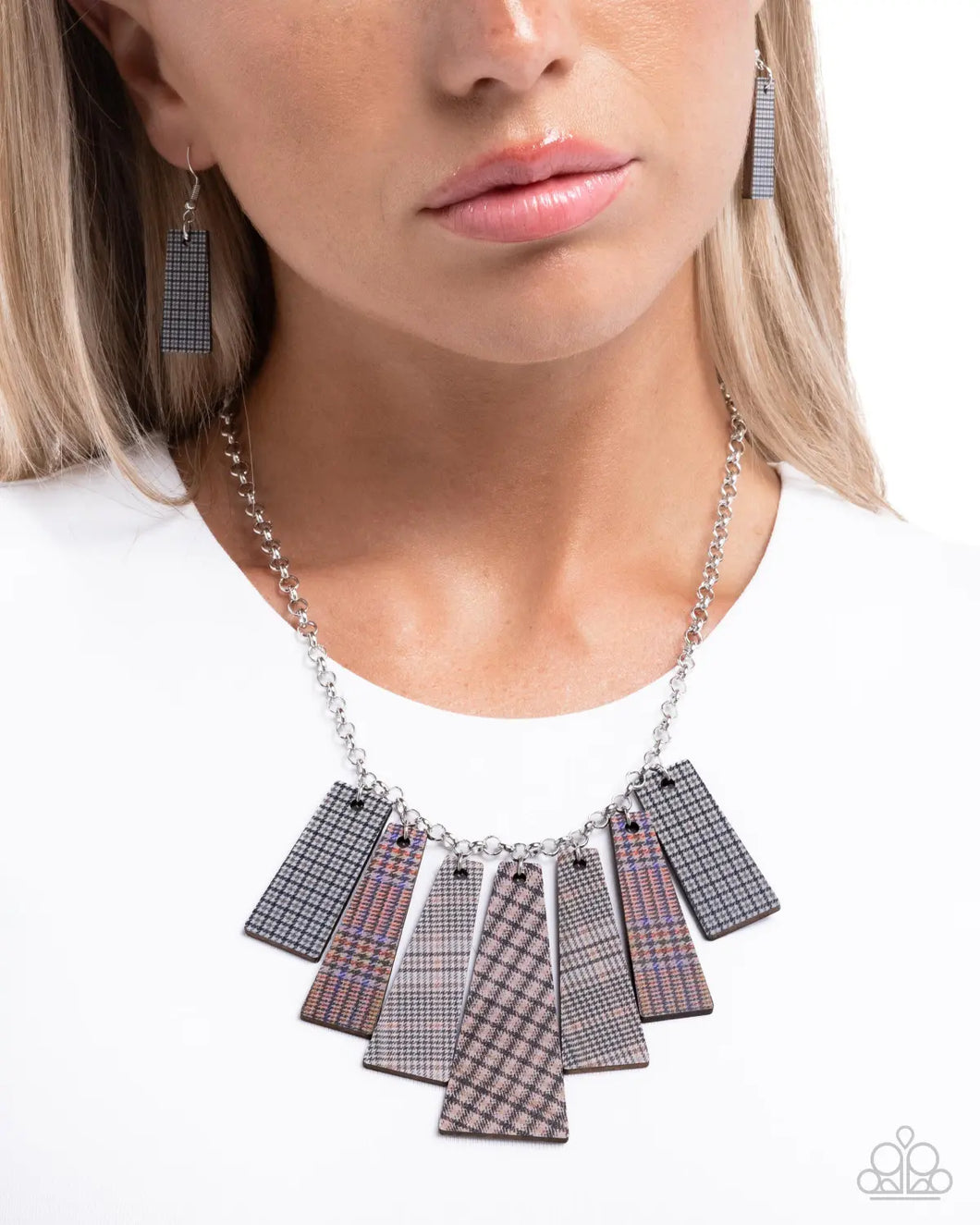 Paparazzi Pleasing Plaid Brown Necklace