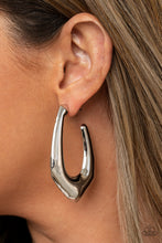 Load image into Gallery viewer, Paparazzi Find Your Anchor Silver Earring
