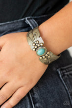 Load image into Gallery viewer, Paparazzi Desert Haven - Brass Bracelet
