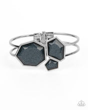Load image into Gallery viewer, Paparazzi Tourist TRAPEZOID - Multi Bracelet
