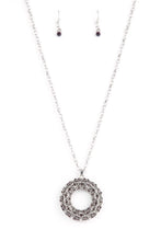 Load image into Gallery viewer, Paparazzi Wintry Wreath - Purple Necklace
