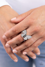 Load image into Gallery viewer, Paparazzi Soaring Santa Fe - Silver Ring
