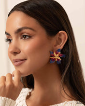 Load image into Gallery viewer, Paparazzi Warped Wallflower Multi Earring
