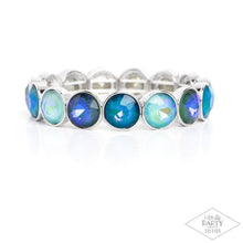 Load image into Gallery viewer, Paparazzi Radiant on Repeat - Green Bracelet
