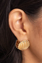 Load image into Gallery viewer, Paparazzi Seashell Surprise Gold Earring
