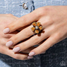 Load image into Gallery viewer, Paparazzi Chiseled Captain - Brass Ring
