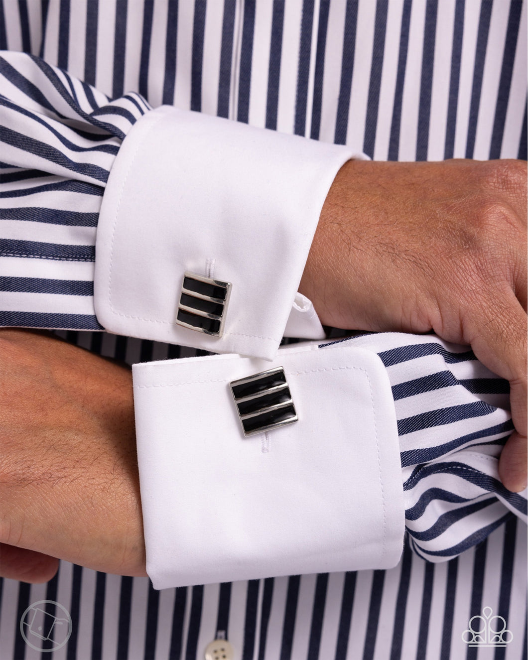 Paparazzi Painted Poker - Black Cuff Links
