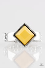Load image into Gallery viewer, Paparazzi Stylishly Fair and Square Yellow Ring
