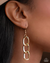 Load image into Gallery viewer, Paparazzi Peak of Pizzazz - Gold Necklace
