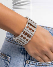 Load image into Gallery viewer, Paparazzi Vertical Vanity White Bracelet
