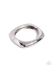 Load image into Gallery viewer, Paparazzi Rounded Reflection Silver Bracelet
