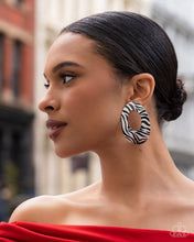 Load image into Gallery viewer, Paparazzi Zebra Style Black Earrings
