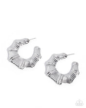 Load image into Gallery viewer, Paparazzi Memorable Manufacture Silver Earrings
