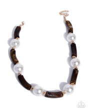 Load image into Gallery viewer, Paparazzi Malibu Memory - Brown Necklace
