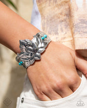 Load image into Gallery viewer, Paparazzi Simply Santa Fe (August 2024 Fashion Fix)
