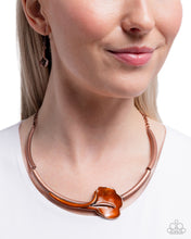 Load image into Gallery viewer, Paparazzi Calla Lily Chic Copper Necklace
