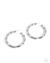 Load image into Gallery viewer, Paparazzi Custom Confidence Silver Earrings
