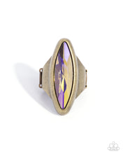 Load image into Gallery viewer, Paparazzi Determinate Dazzle Brass Ring
