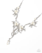 Load image into Gallery viewer, Paparazzi Grapevine Getaway White Necklace
