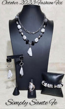 Load image into Gallery viewer, Paparazzi Simply Santa Fe (October 2023 Fashion Fix)
