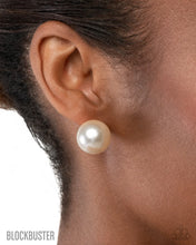 Load image into Gallery viewer, Paparazzi Preppy Princess White Earrings
