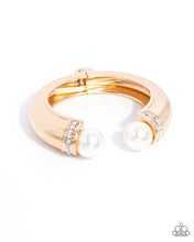 Load image into Gallery viewer, Paparazzi Breathtaking Balance Gold Bracelet
