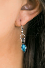 Load image into Gallery viewer, Paparazzi You Should See Me In A Crown Blue Necklace
