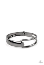 Load image into Gallery viewer, Paparazzi Couture-Clutcher - Black Bracelet
