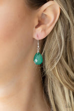Load image into Gallery viewer, Paparazzi Front Row Flamboyance - Green Necklace

