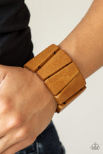 Load image into Gallery viewer, Paparazzi Barbados Backdrop - Brown Bracelet
