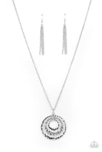 Load image into Gallery viewer, Paparazzi Totally Tulum - Silver Necklace
